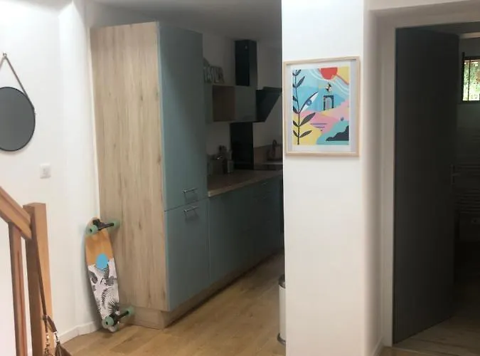 T2 Proche Du Golf Et De La